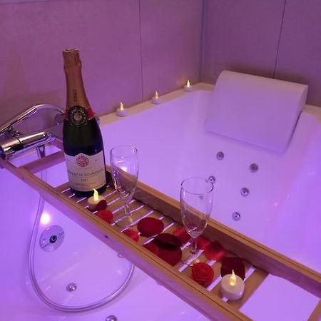L'Atelier Des Reves Un Moment Magique Spa Prive Beaune (Cote d'Or) Exterior foto