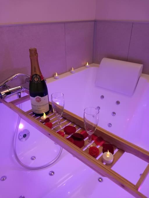 L'Atelier Des Reves Un Moment Magique Spa Prive Beaune (Cote d'Or) Exterior foto